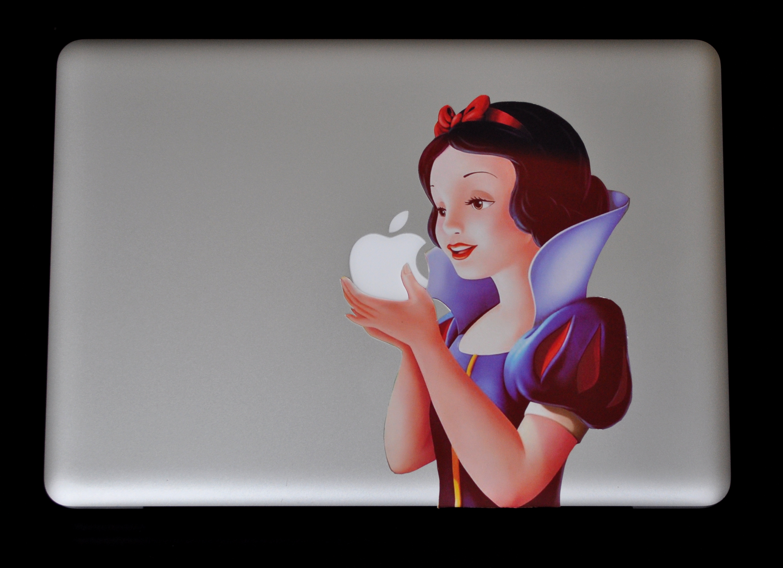 00003/snowwhite.jpg